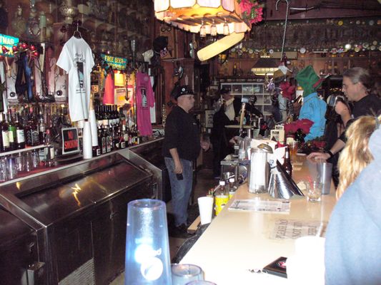 Manci's Antique Club by null