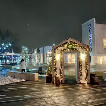 Oakbrook Center - Shopping Centers Near Me - Oak Brook, Illinois