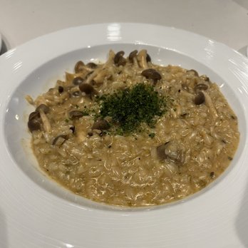 et al. - Hamakua Mushroom Risotto - Breakfast & Brunch Near Me - Honolulu, Hawaii et al. - Hamakua Mushroom Risotto - Breakfast & Brunch Near Me - Honolulu, Hawaii