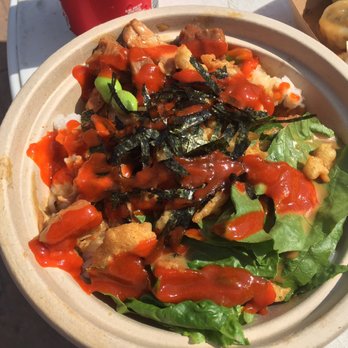 Bento Bus - Teriyaki Chicken Rice Bowl with Sriracha added by me - Food Trucks Near Me Bento Bus - Teriyaki Chicken Rice Bowl with Sriracha added by me - Food Trucks Near Me