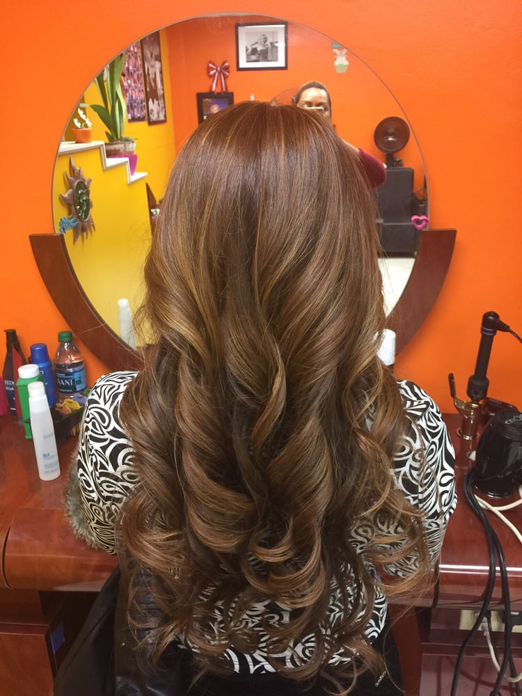 Magic Beauty Salon Logo