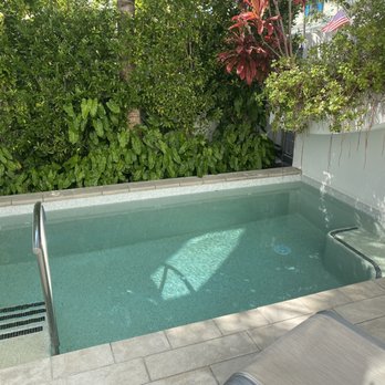 H2O Suites Hotel - You're "private" pool but you're only going to have 1 neighbor (2 adults) max to your left bc room 11 is an end unit. - Hotels Near Me - Key West, Florida H2O Suites Hotel - You're "private" pool but you're only going to have 1 neighbor (2 adults) max to your left bc room 11 is an end unit. - Hotels Near Me - Key West, Florida