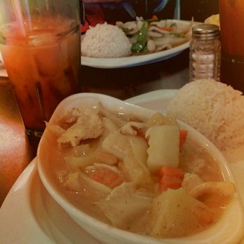 Thai Wok In - Mussamun Chicken Curry - Thai Near Me - Montgomery, Texas Thai Wok In - Mussamun Chicken Curry - Thai Near Me - Montgomery, Texas