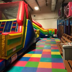 Bella's Bouncies Indoors - Full of bouncies and color!