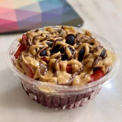 Chop N’ Smash - Boxer Açaí Bowl with Nutella added