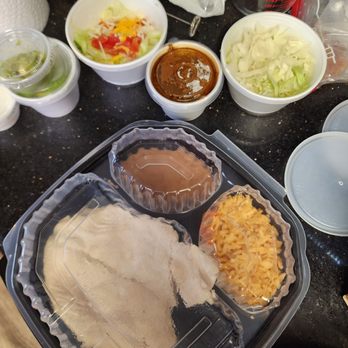 Los Lupes Restaurant - Over boiled chicken - Mexican Near Me - Carrollton, Texas Los Lupes Restaurant - Over boiled chicken - Mexican Near Me - Carrollton, Texas