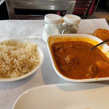 Everest Restaurant - Lamb Vindaloo with rice - Halal Near Me - Anchorage, Alaska