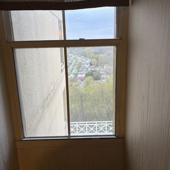 Hyatt Regency Long Island - Window. - Hotels Near Me - Hauppauge, New York Hyatt Regency Long Island - Window. - Hotels Near Me - Hauppauge, New York