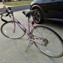 Santos Bike Shop - These guys did a great job of repairing my bike after my move. I highly recommend this shop for all your biking needs.