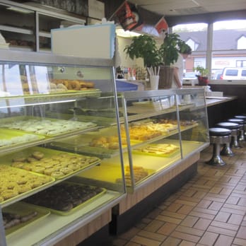 Bill's Donut Shop - Donuts Near Me - Centerville, Ohio Bill's Donut Shop - Donuts Near Me - Centerville, Ohio