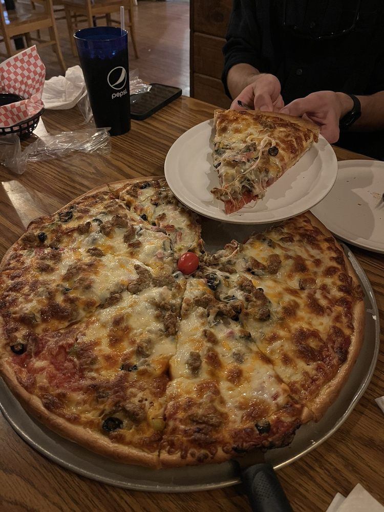 MATER’S PIZZA AND PASTA EMPORIUM Updated October 2024 15 Photos