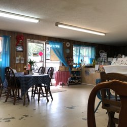 El Rinconcito Del Sabor - Nice and clean inside. Definitely a locals type place.