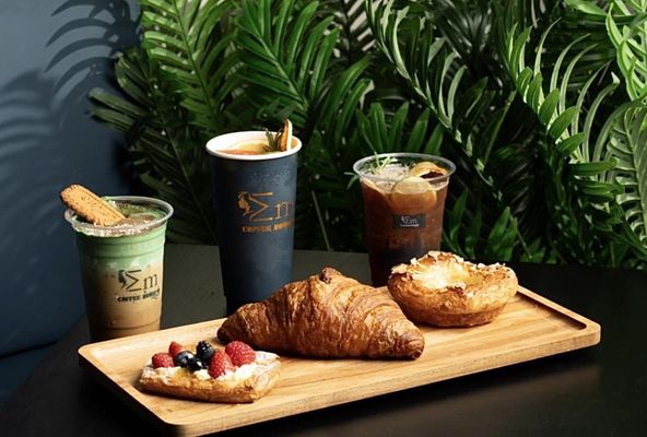 Em Coffee House by null