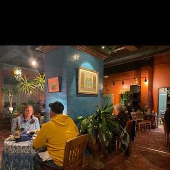 Restaurant Salaam - Dining room - Middle Eastern Near Me - Athens, Ohio