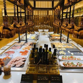 Malva - Buffet - Buffets Near Me - Cancún, ROO