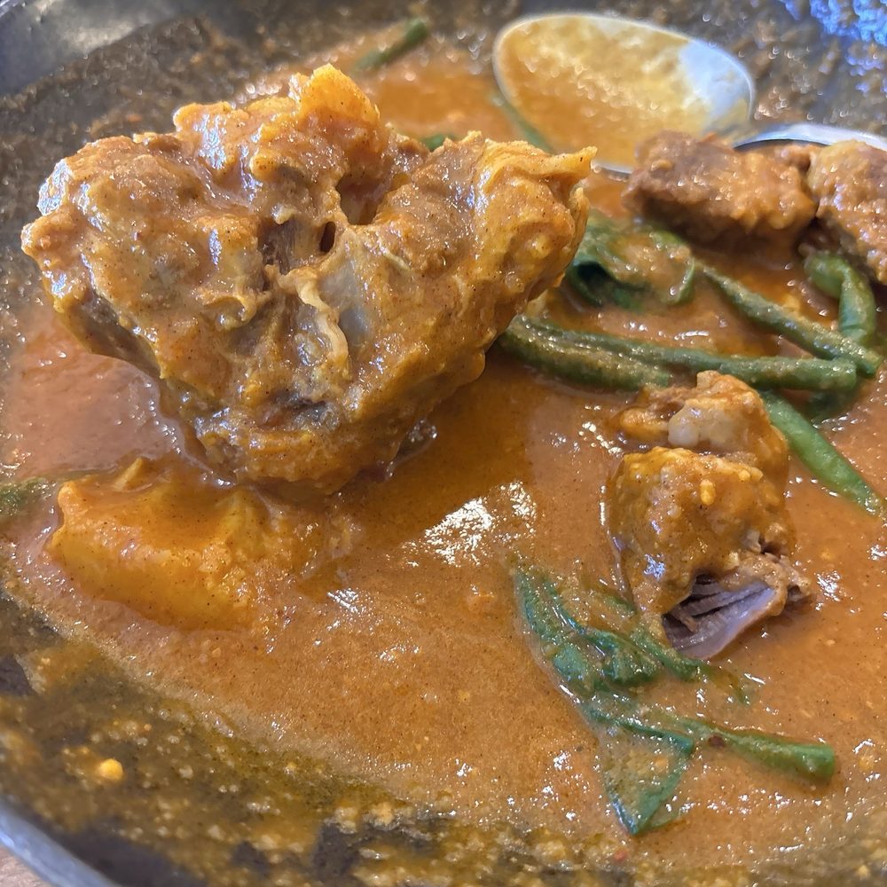 Inda + Mely - Classic Kare Kare - Filipino Near Me - San Bruno, California