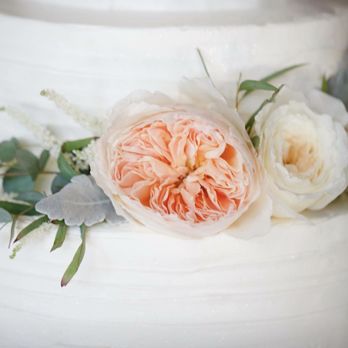 Gold Finch Florals - Floral Designers Near Me - Laguna Beach, California