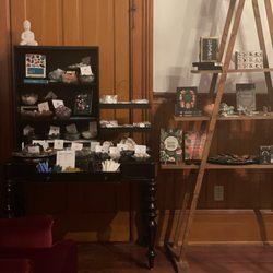 Bespell & Co - Crystals and magical goods.