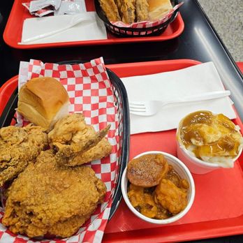 Indi's Chicken - 3 piece dinner with 2 sides. Lower is mash potatos and sweet potatos. - Chicken Shop Near Me - Clearwater, Florida Indi's Chicken - 3 piece dinner with 2 sides. Lower is mash potatos and sweet potatos. - Chicken Shop Near Me - Clearwater, Florida