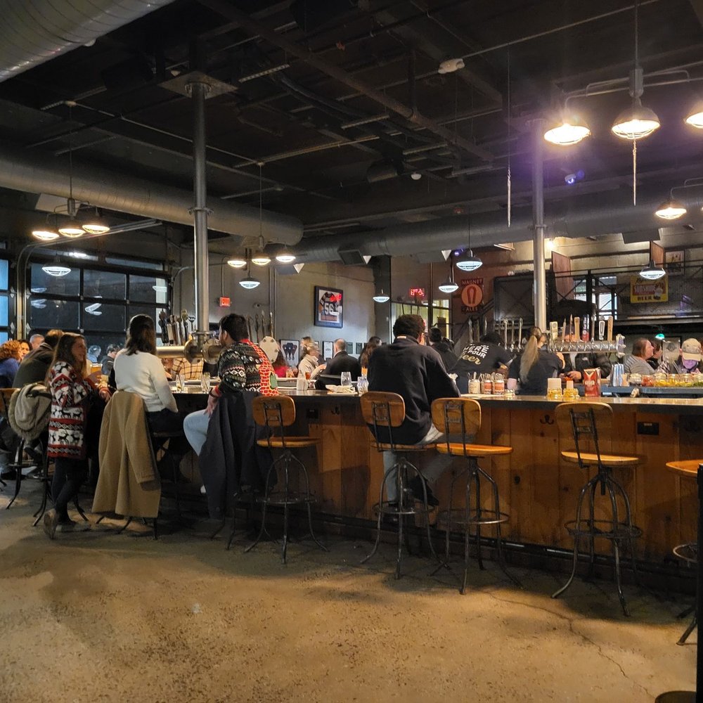Brewport - Bar - Pizza Near Me - Bridgeport, Connecticut