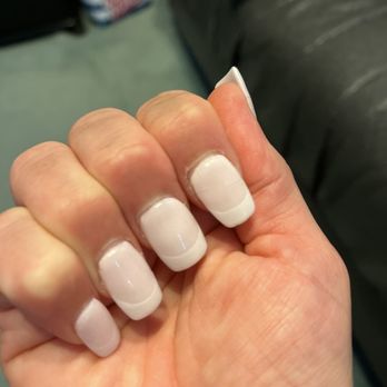 Supreme Nails - Nail Salons Near Me - Lindenhurst, New York