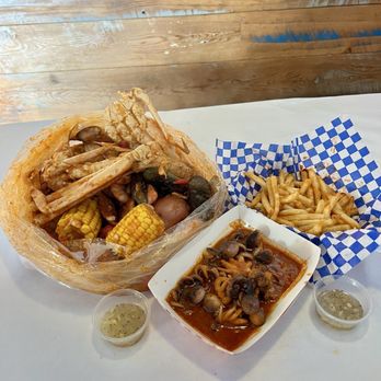 Crab Town - Crab Town Combo & Baby Octopus - Seafood Near Me - San Diego, California