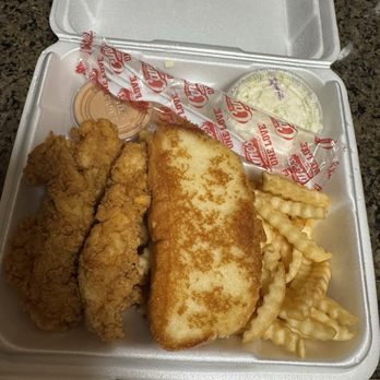 Raising Cane's Chicken Fingers - Chicken Shop Near Me - Des Plaines, Illinois Raising Cane's Chicken Fingers - Chicken Shop Near Me - Des Plaines, Illinois