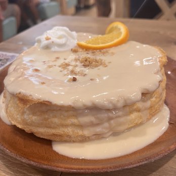 Aloha Kitchen - Coconut Mac Soufflé - Breakfast & Brunch Near Me - Honolulu, Hawaii Aloha Kitchen - Coconut Mac Soufflé - Breakfast & Brunch Near Me - Honolulu, Hawaii