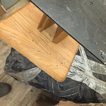 Tri-State Area Moving & Storage - Rodent Feces spread throughout belongings - Movers Near Me - Farmingdale, New York Tri-State Area Moving & Storage - Rodent Feces spread throughout belongings - Movers Near Me - Farmingdale, New York