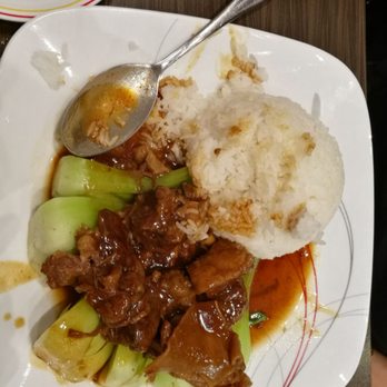 Pine House Cafe - Beef Brisket and Rice - Cafes Near Me - Toronto, Ontario