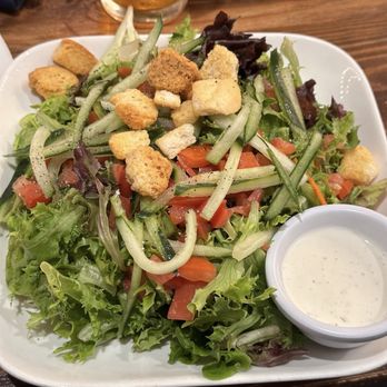 TWO60 Kitchen + Bar - House salad - New American Near Me - Fairfield, California