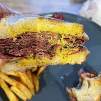 Central Park Deli - Troy - Small Hot Pastrami - Delis Near Me - Troy, Michigan Central Park Deli - Troy - Small Hot Pastrami - Delis Near Me - Troy, Michigan