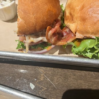 American Grub - Angus bacon blue cheeseburger but swapped the blue cheese for cheddar. 8/10 medium rare :) - Burgers Near Me - Tustin, California