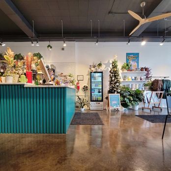 Coffee Daze - the interior of a coffee shop - Coffee & Tea Near Me - Wichita, Kansas