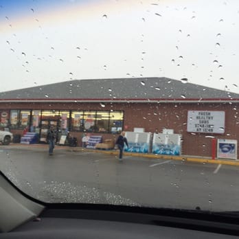 Speedway - a view of a store from inside a car - Gas Stations Near Me - East Ridge, Tennessee