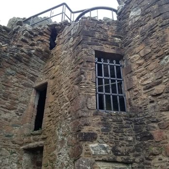 Urquhart Castle - Castles Near Me - Inverness-shire, HLD