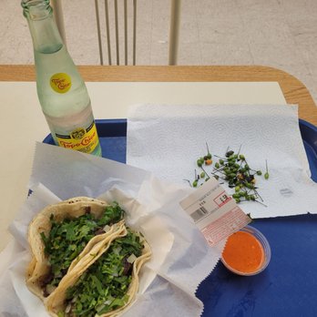 Gerardo's Drive-In - 2 tacos de barbacoa - Tacos Near Me - Houston, Texas Gerardo's Drive-In - 2 tacos de barbacoa - Tacos Near Me - Houston, Texas