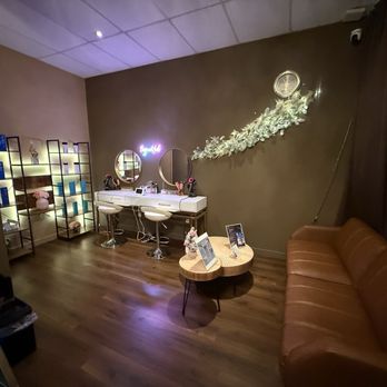 Aroma HeadSpa - interior - Skin Care Near Me - Costa Mesa, California