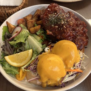 Four Chairs - Fried K-bomb chicken benny - Breakfast & Brunch Near Me - San Francisco, California