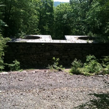 Mine Hill Preserve - On top of furnace - Hiking Near Me - Roxbury, Connecticut Mine Hill Preserve - On top of furnace - Hiking Near Me - Roxbury, Connecticut