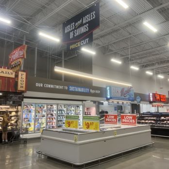 H-E-B - Inside - Grocery Near Me - Austin, Texas H-E-B - Inside - Grocery Near Me - Austin, Texas