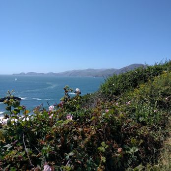 Batteries to Bluffs Trail - Hiking Near Me - San Francisco, California
