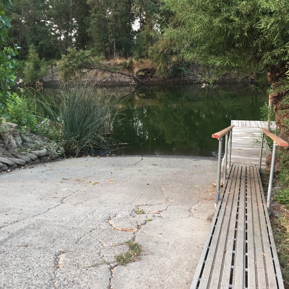 Clear Lake Campground - Boat launch right next to Site 13 - Boating Near Me - Clearlake, California Clear Lake Campground - Boat launch right next to Site 13 - Boating Near Me - Clearlake, California