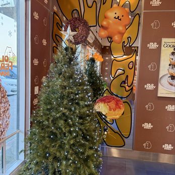Old Ferry Donut - Christmas Tree - Donuts Near Me - Torrance, California Old Ferry Donut - Christmas Tree - Donuts Near Me - Torrance, California