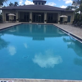 Legacy Riverwalk - Pool. - Apartments Near Me - Miami, Florida