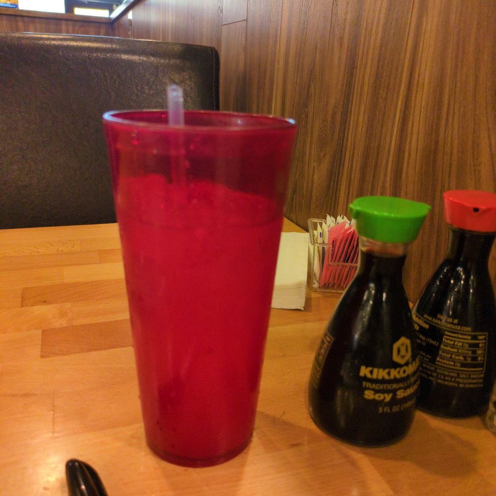 Lemonade available in free refills.