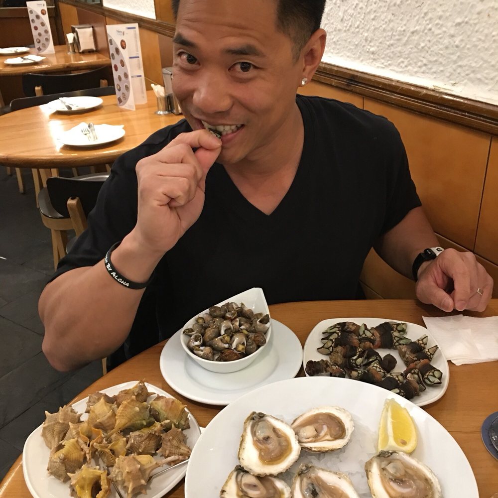 Pulpería A Gudiña - Oysters were so good! Enjoying every moment of this meal! Must try! Bring your friends! - Spanish Near Me - Barcelona, B Pulpería A Gudiña - Oysters were so good! Enjoying every moment of this meal! Must try! Bring your friends! - Spanish Near Me - Barcelona, B