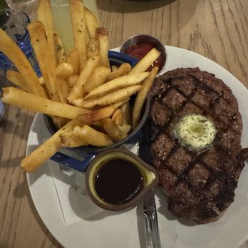 Fora - Steak Frites - New American Near Me - Chicago, Illinois Fora - Steak Frites - New American Near Me - Chicago, Illinois