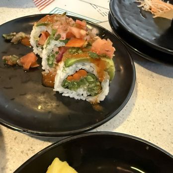 BittyFish Sushi - Go green roll tastes like salsa that is fresh - Conveyor Belt Sushi Near Me - Lynnwood, Washington