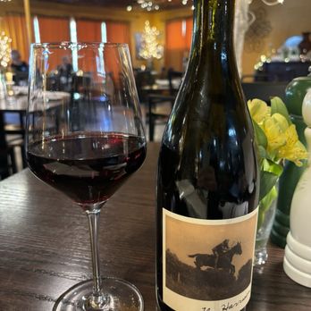 Dueling Spoons - Great Pinot noir - Salad Near Me - Fall Creek, Oregon